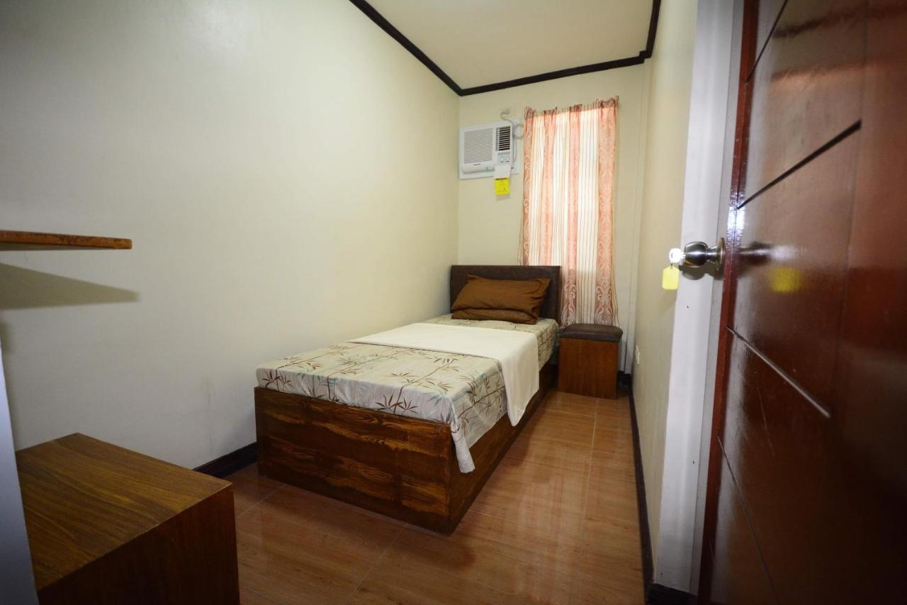 Isteraha Haven&Suites Zamboanga Buitenkant foto