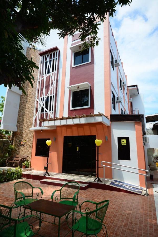 Isteraha Haven&Suites Zamboanga Buitenkant foto